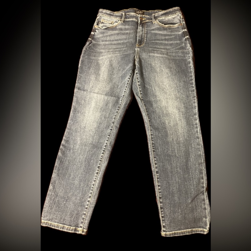 Judy Blue Shield Pocket Ankle Jeans Size 15/32
